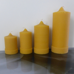 Bienenwachskerzen gedreht