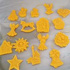 Christbaumanhänger aus Bienenwachs